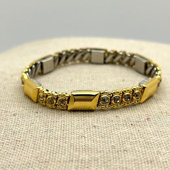 Vintage Gold Tone Stretch Bracelet with Rhinestones Signed - Picture 3 of 8